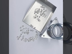 느슨한 실험실 성장 다이아몬드