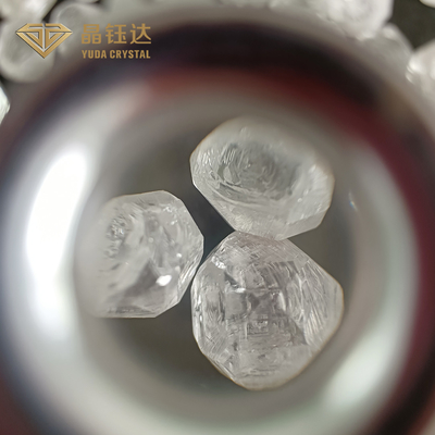 20.0 ct 거친 자르지 않은 HPHT 실험실 성장 다이아몬드 화이트 색 음영 다이아몬드